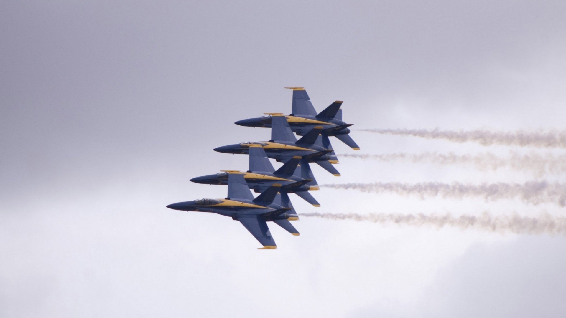 爱游戏中国官方网站平台-卡尔斯鲁厄困境难挣脱，强敌堵路难前行，卡尔斯鲁厄旅游攻略