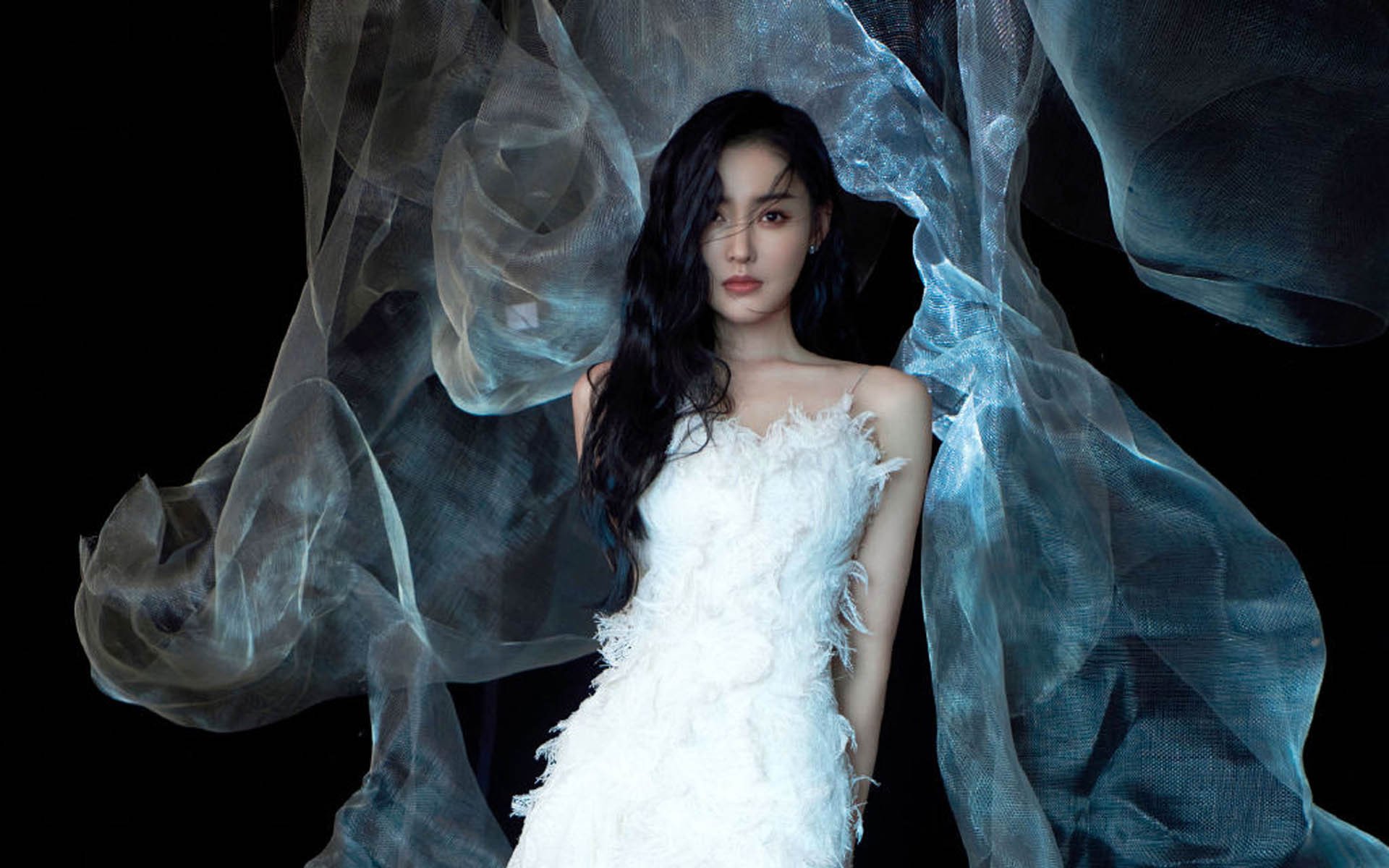 爱游戏娱乐平台-曼联主场小胜沃特福德，保住前四位置，英超曼联对沃特福德