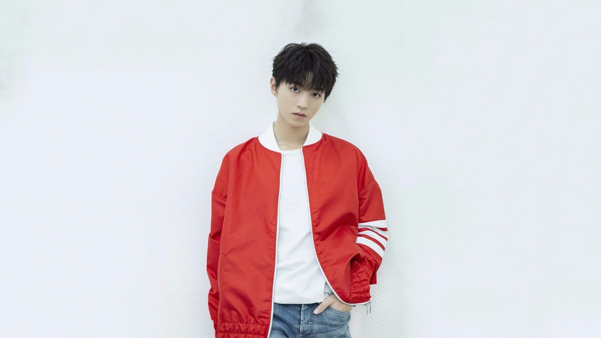 爱游戏 电竞-国王战术讨论环节邀请资深球评人共同参与，国王进攻集锦