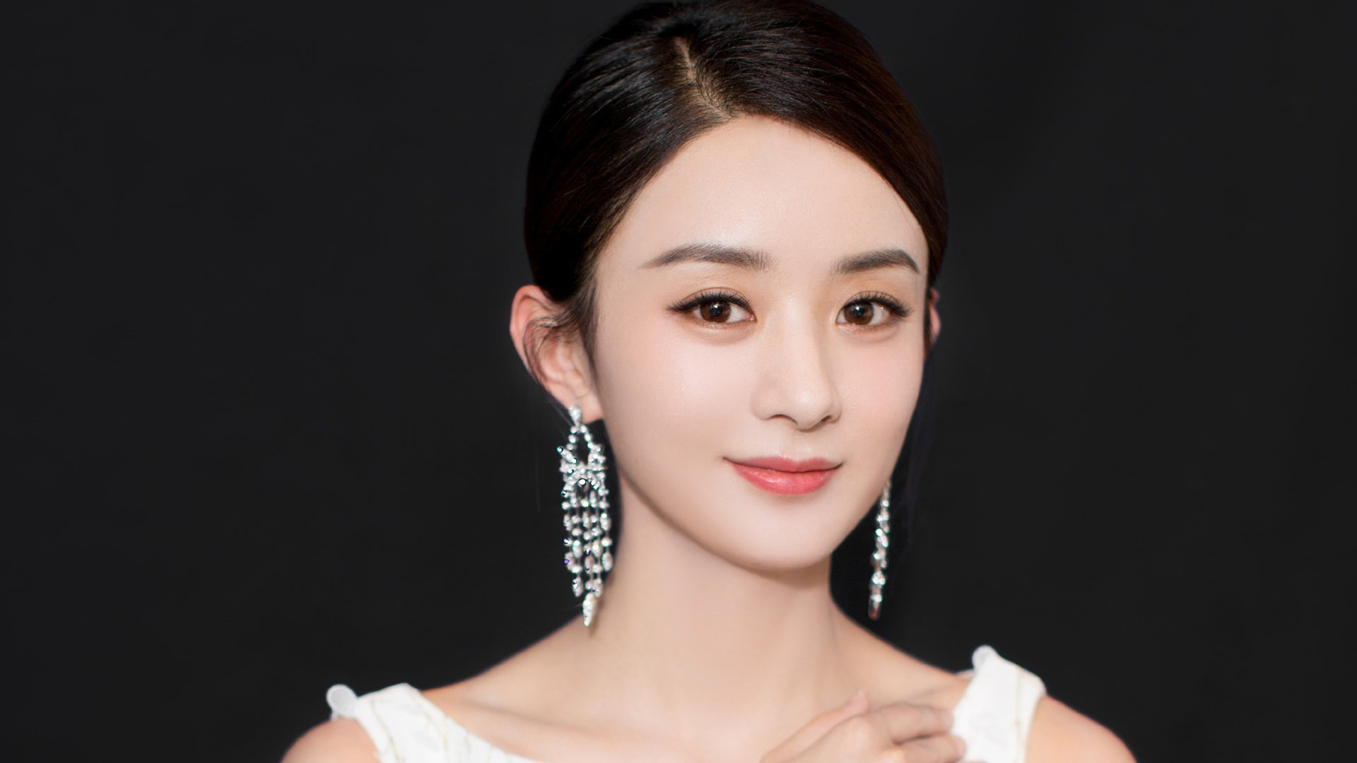 李恩：无论进攻还是防守，他都在全黑队中场起到了至关重要的作用